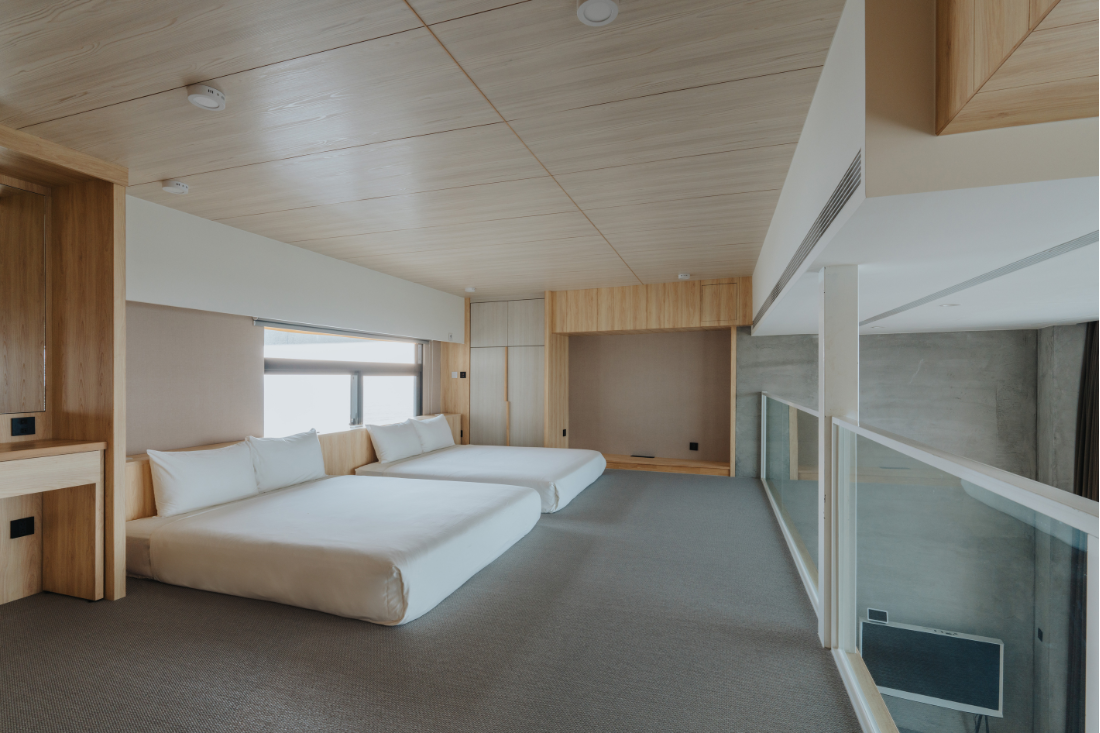 Luxury Duplex Quadruple Room