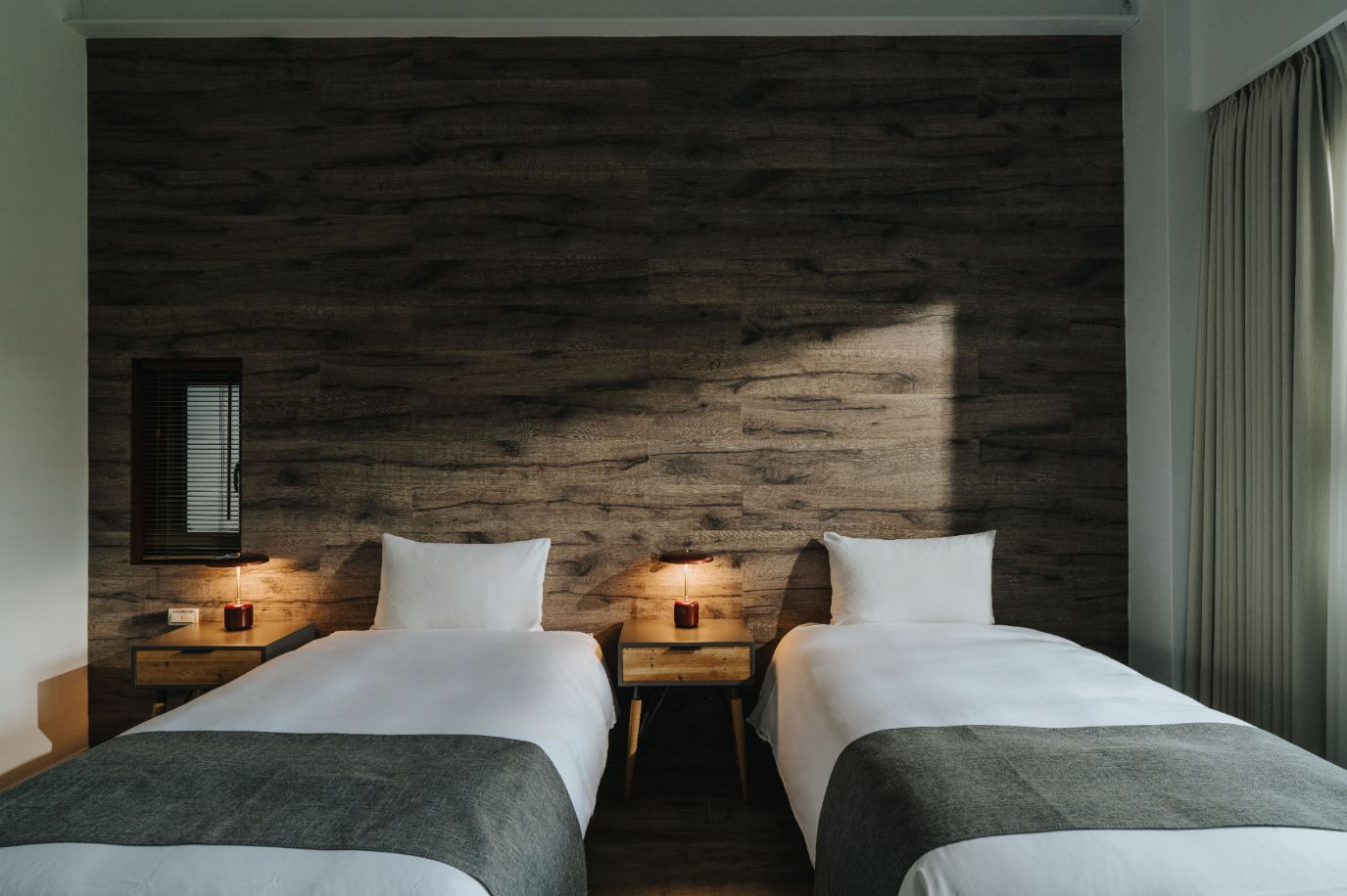 景観ツインルーム(シングルベッド2台)