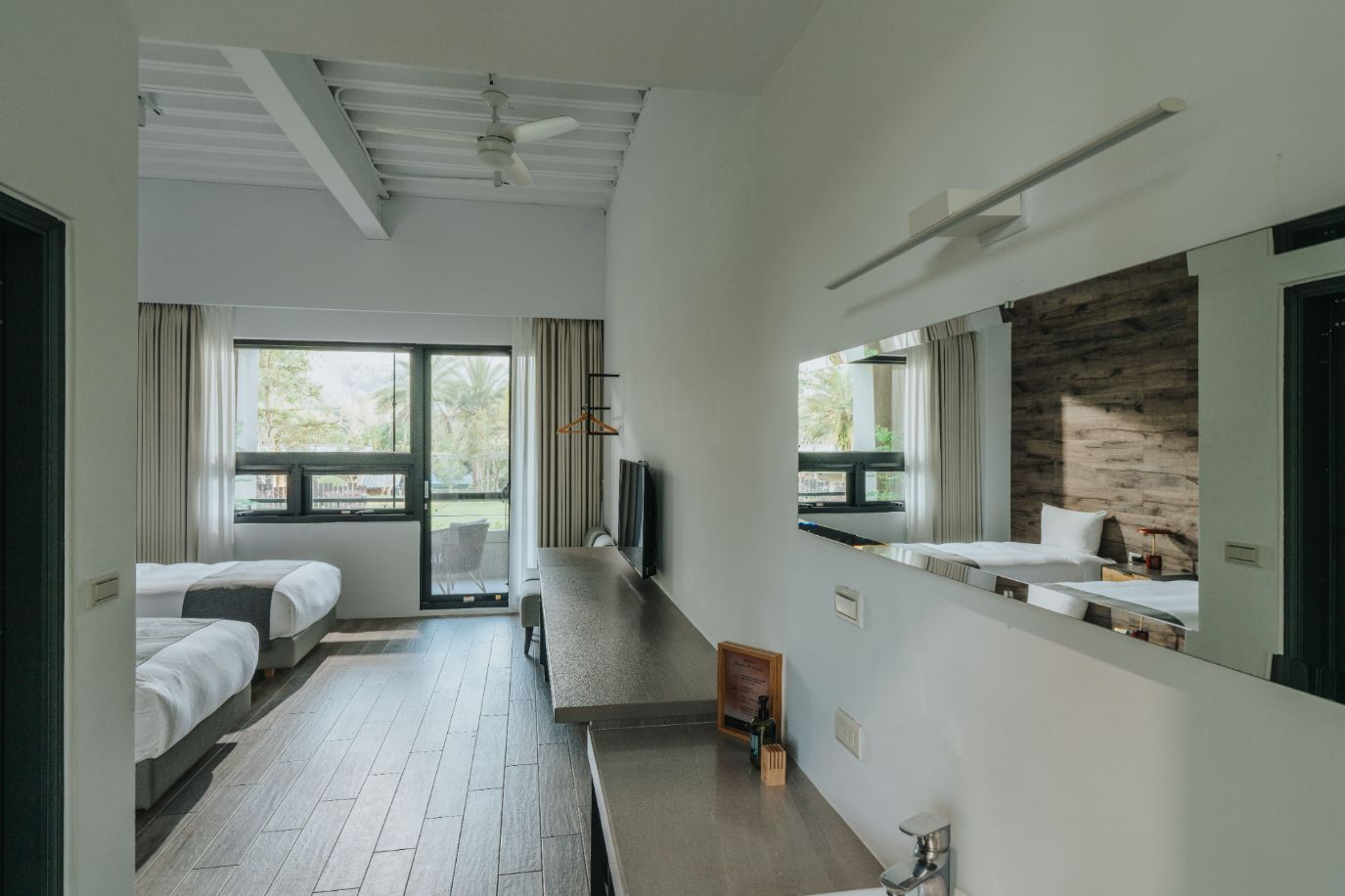 景観ツインルーム(シングルベッド2台)