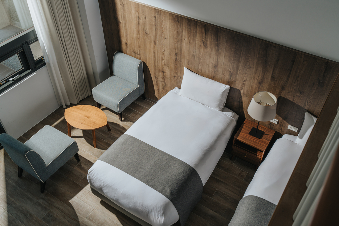 Scenic Duplex Quadruple Room (Four twin beds)